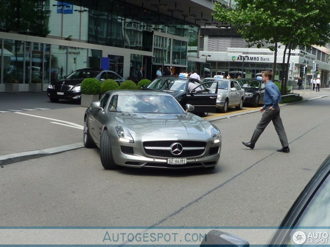 Mercedes-Benz SLS AMG