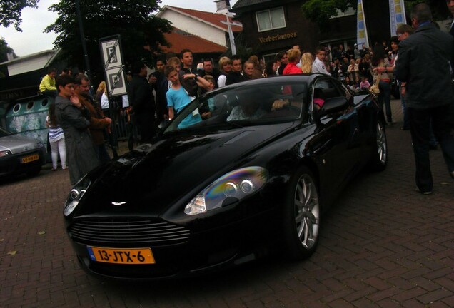 Aston Martin DB9