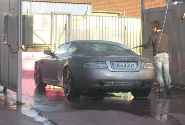 Aston Martin DB9 LM