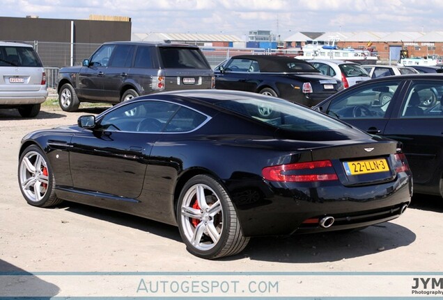 Aston Martin DB9