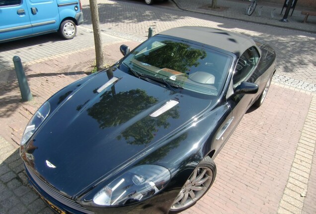 Aston Martin DB9 Volante