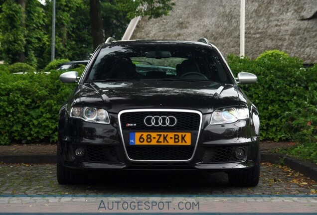 Audi RS4 Avant B7