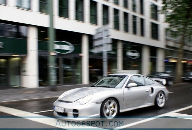 Porsche 996 GT2