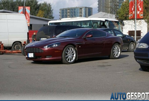 Aston Martin DB9