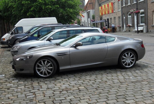 Aston Martin DB9