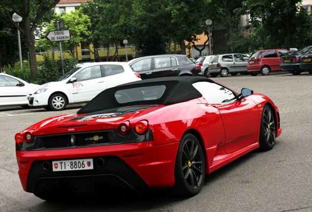 Ferrari Scuderia Spider 16M