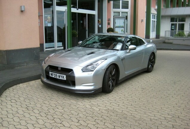 Nissan GT-R