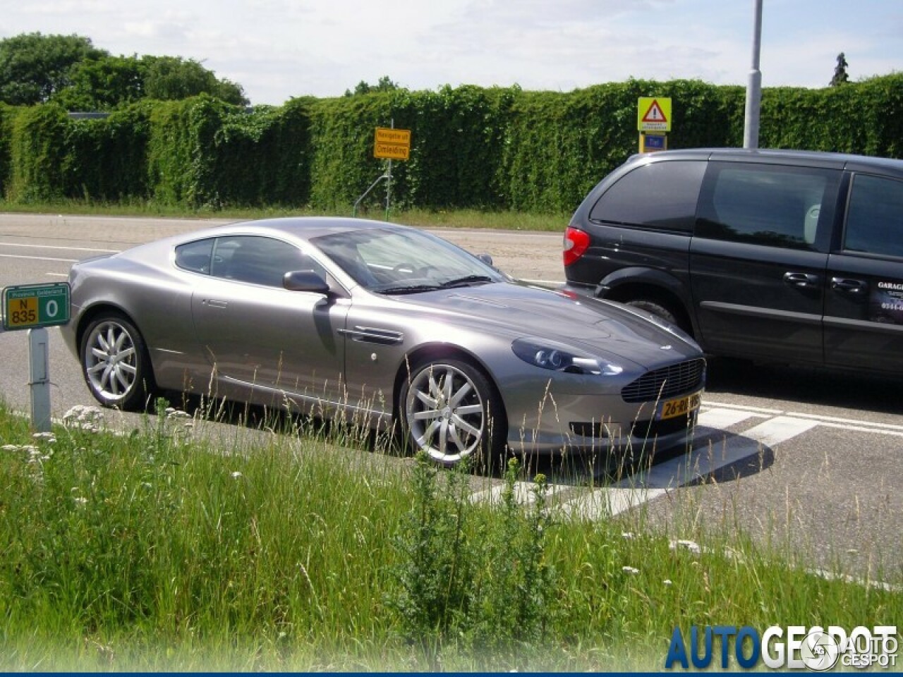 Aston Martin DB9