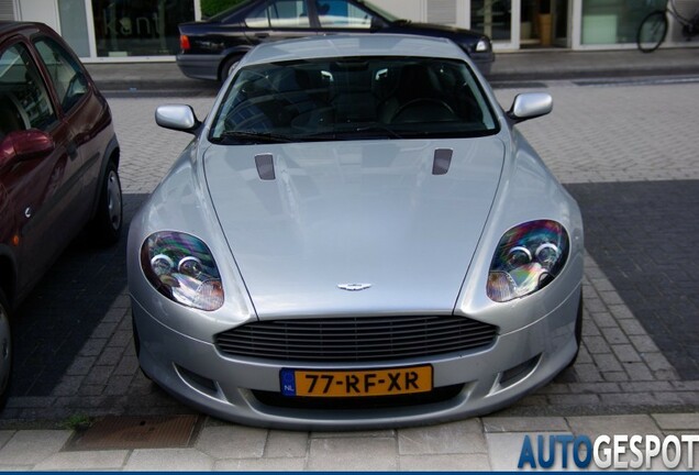 Aston Martin DB9