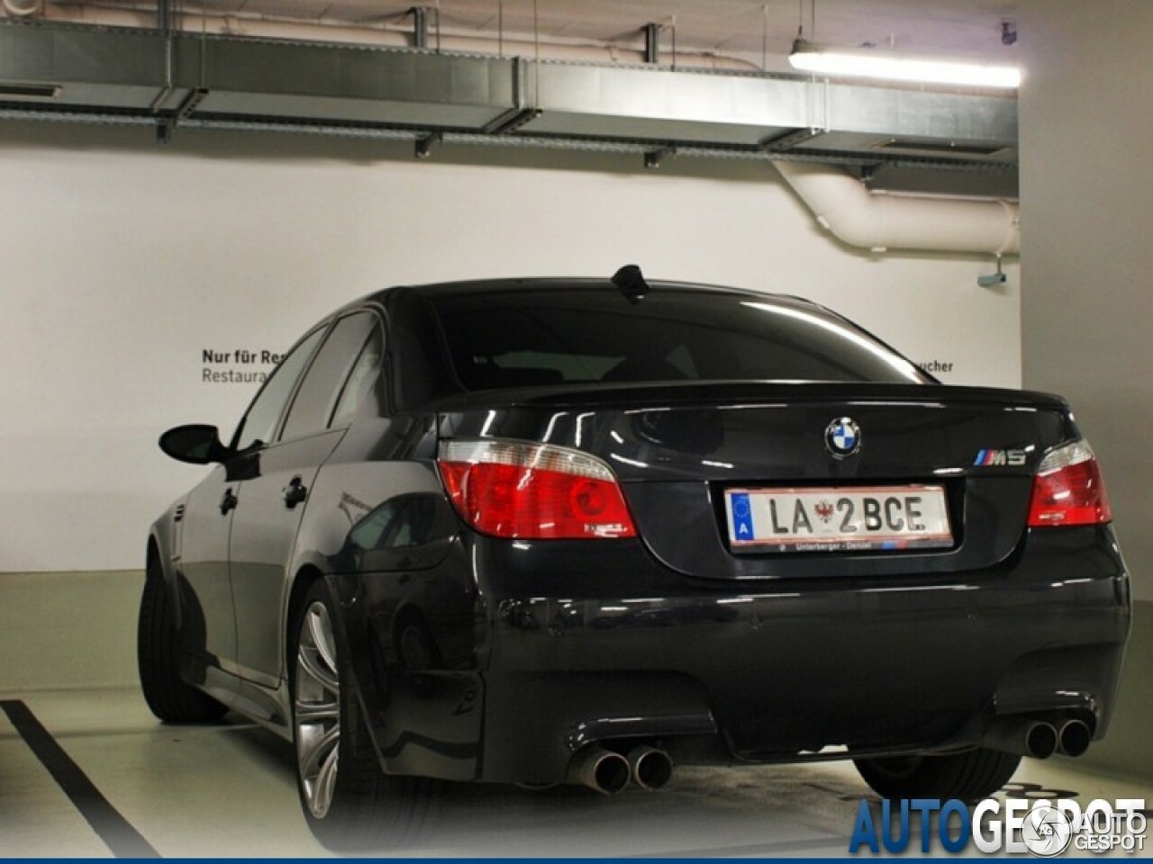 BMW M5 E60 2005