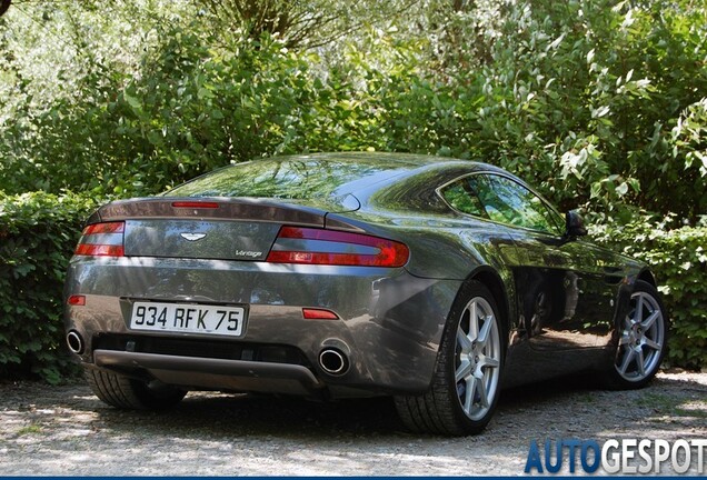 Aston Martin V8 Vantage