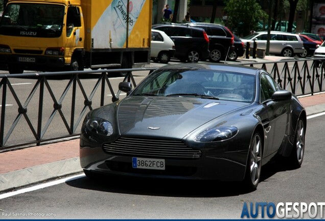 Aston Martin V8 Vantage