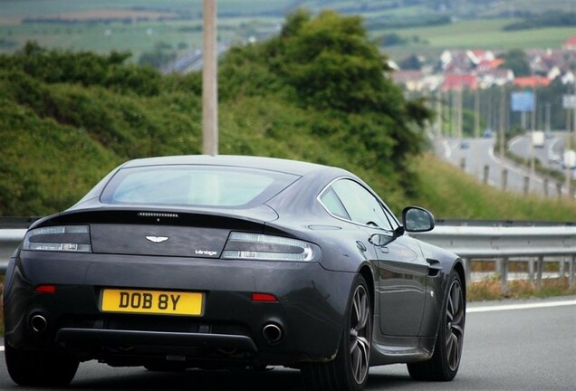 Aston Martin V8 Vantage