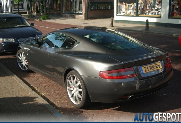 Aston Martin DB9