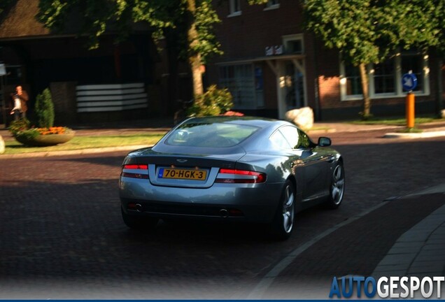 Aston Martin DB9