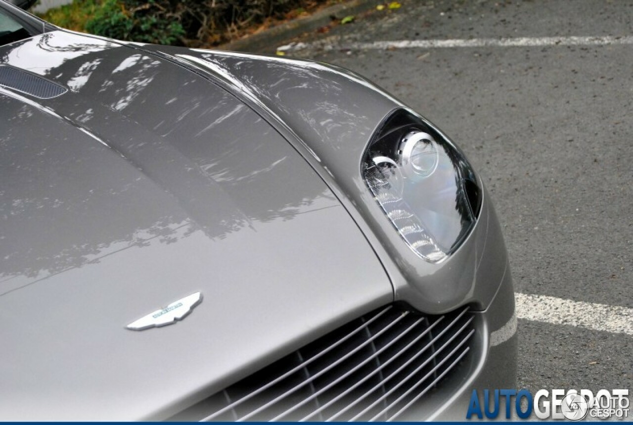 Aston Martin V8 Vantage