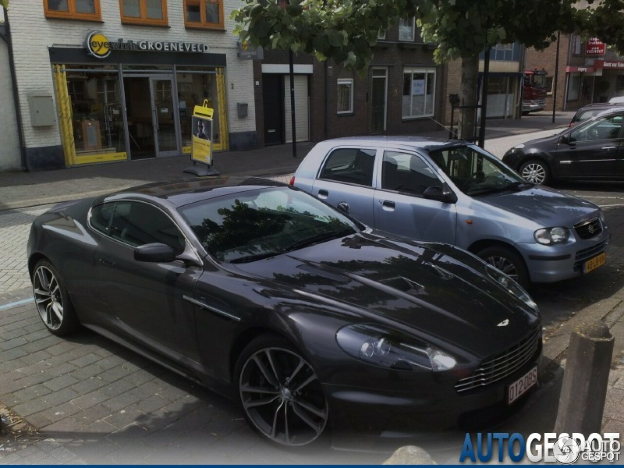 Aston Martin DBS