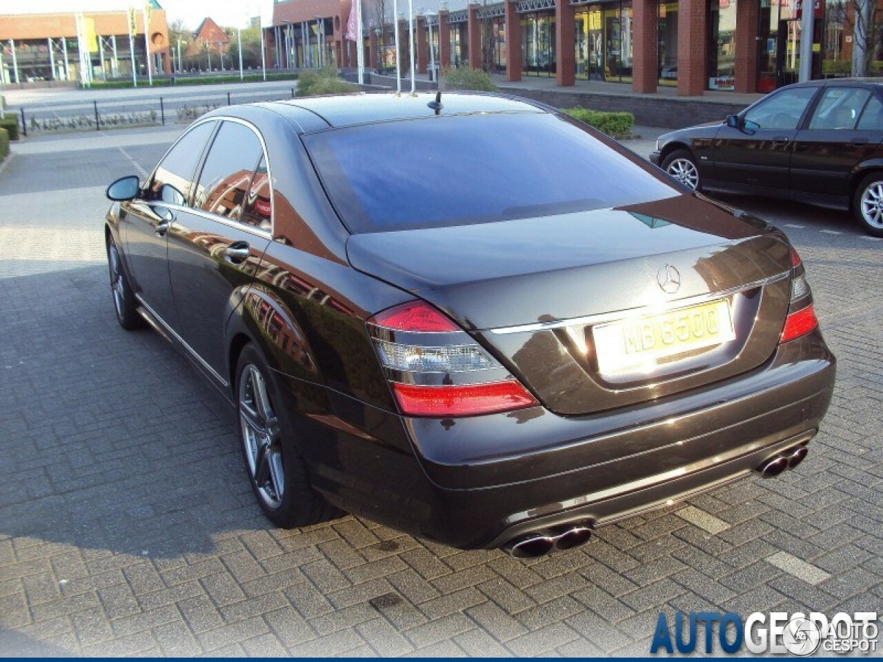 Mercedes-Benz S 65 AMG V221