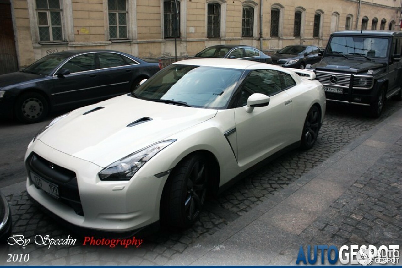 Nissan GT-R