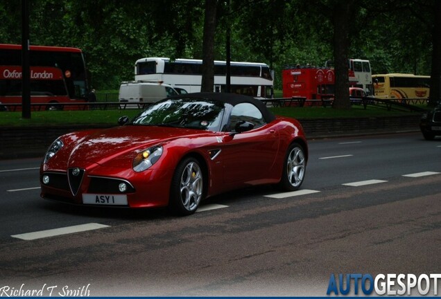 Alfa Romeo 8C Spider