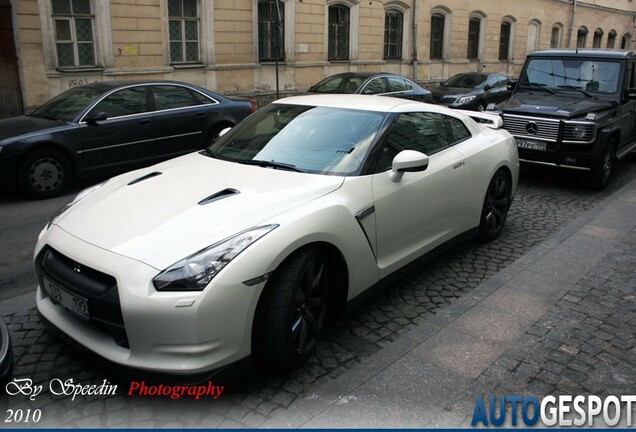 Nissan GT-R