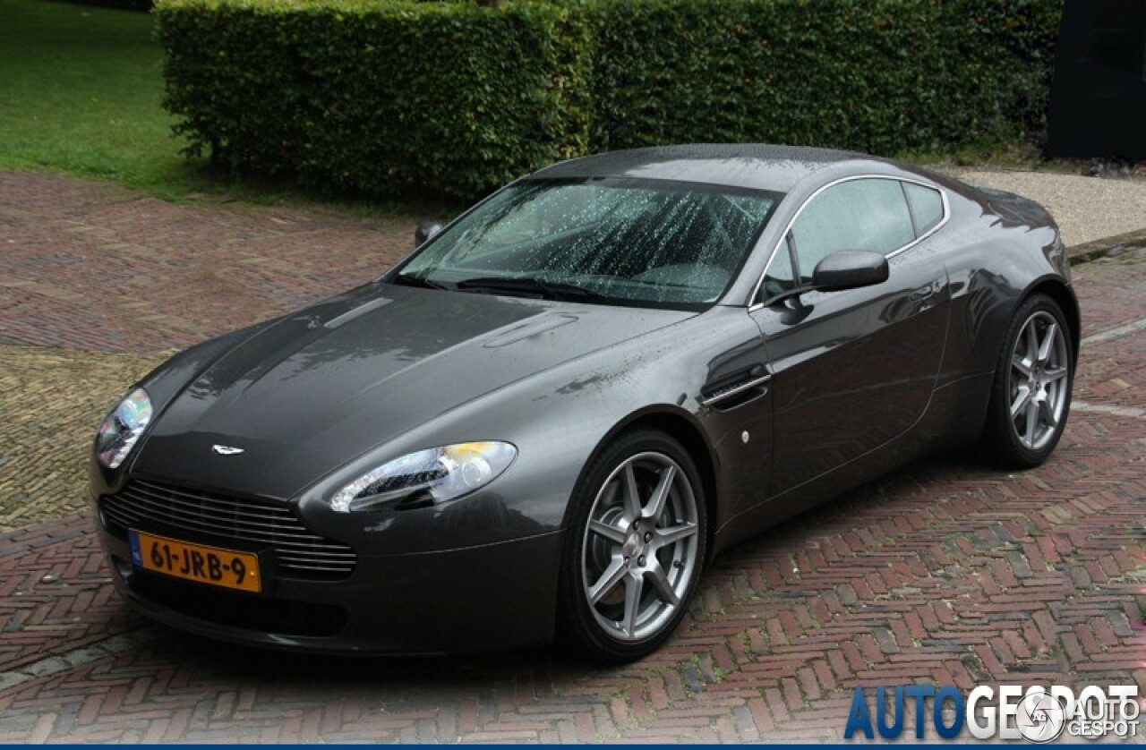 Aston Martin V8 Vantage