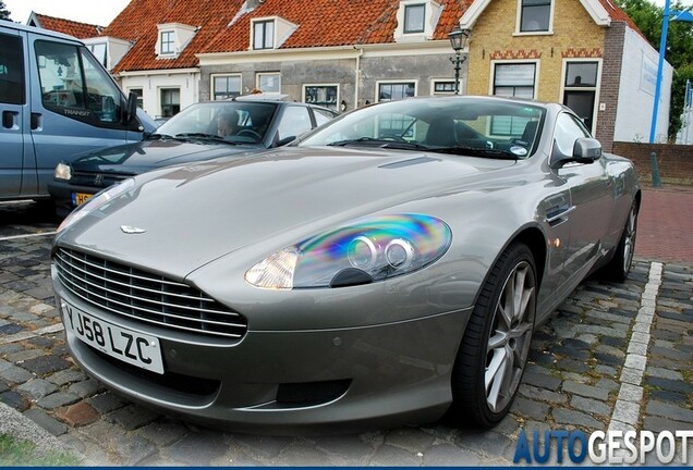 Aston Martin DB9