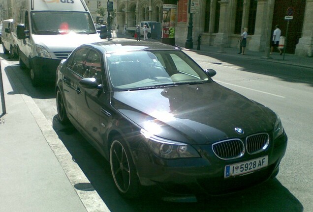 BMW M5 E60 2005