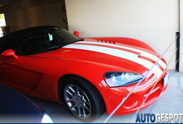 Dodge Viper SRT-10 Roadster 2003