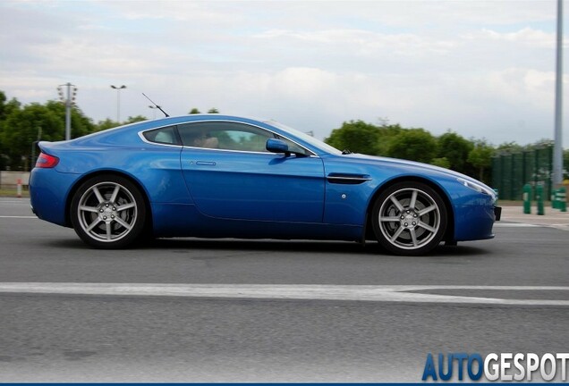 Aston Martin V8 Vantage