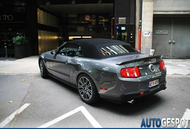 Ford Mustang GT Convertible 2010