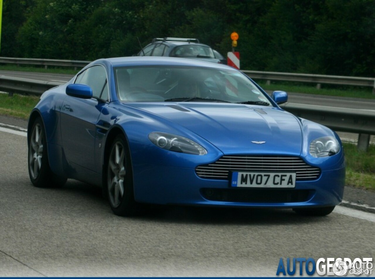 Aston Martin V8 Vantage