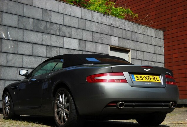 Aston Martin DB9 Volante