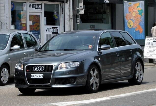 Audi RS4 Avant B7