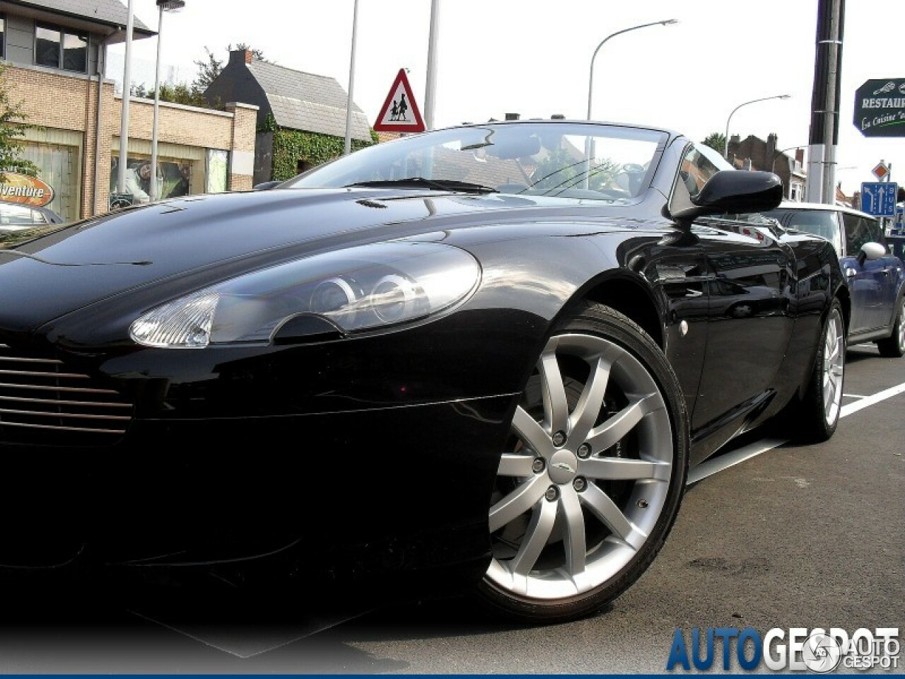 Aston Martin DB9 Volante