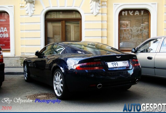 Aston Martin DB9