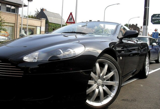 Aston Martin DB9 Volante