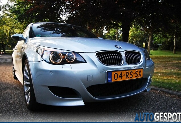 BMW M5 E60 2005