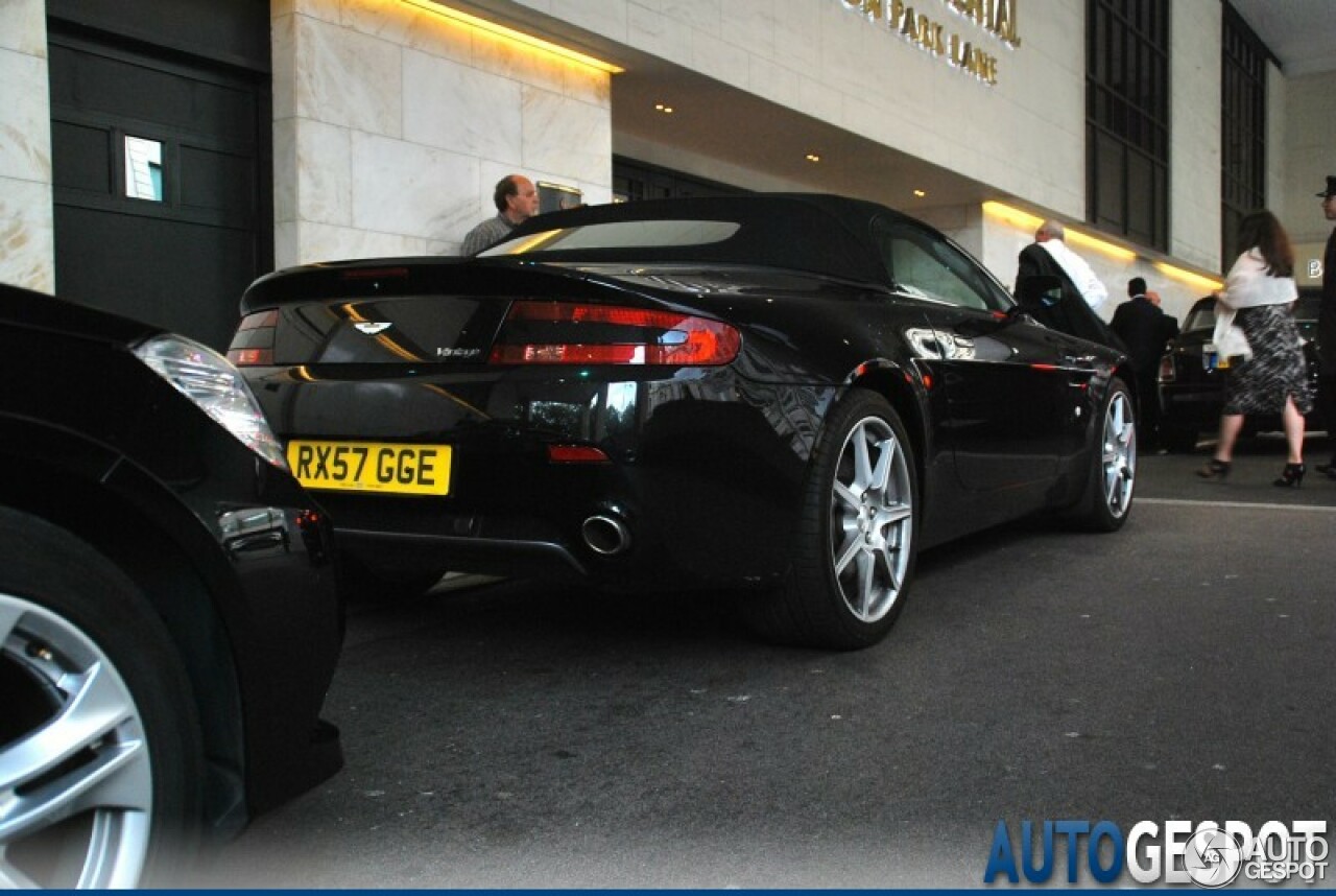 Aston Martin V8 Vantage Roadster