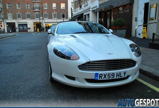 Aston Martin DB9 Volante