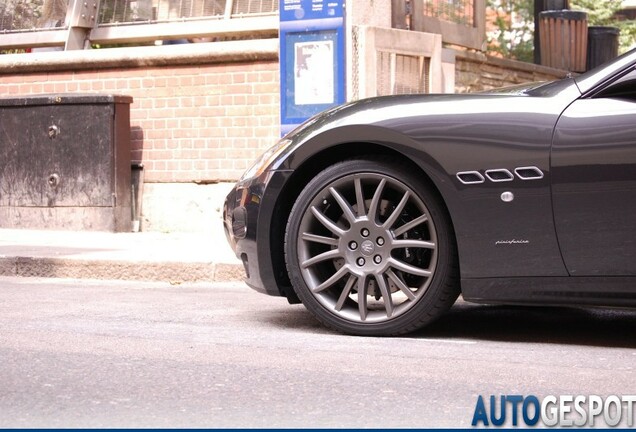 Maserati GranTurismo S Automatic