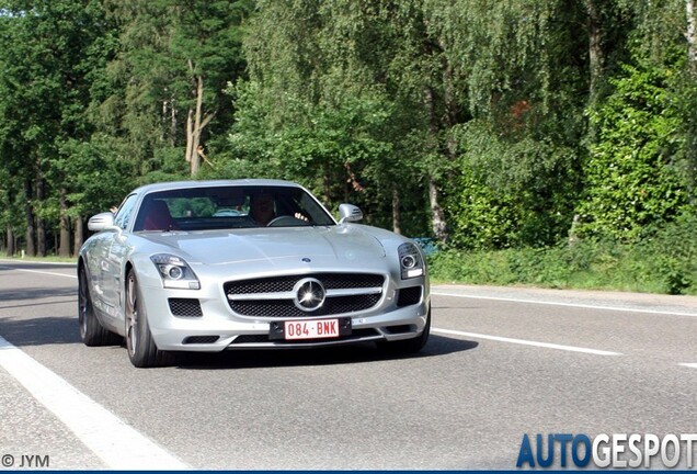 Mercedes-Benz SLS AMG