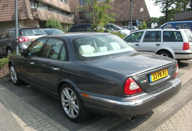 Jaguar XJR