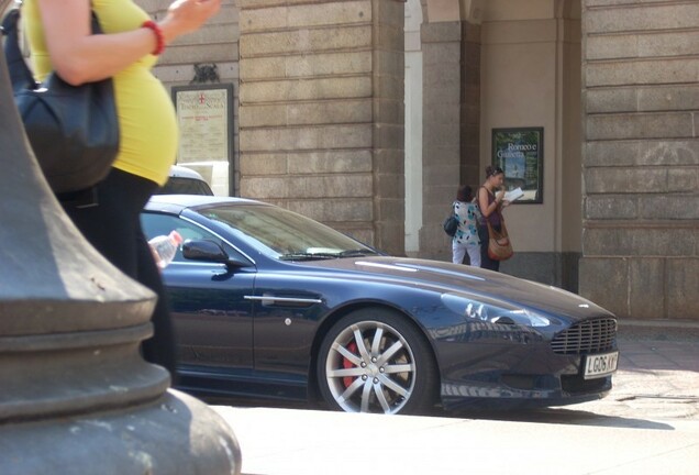 Aston Martin DB9 Volante