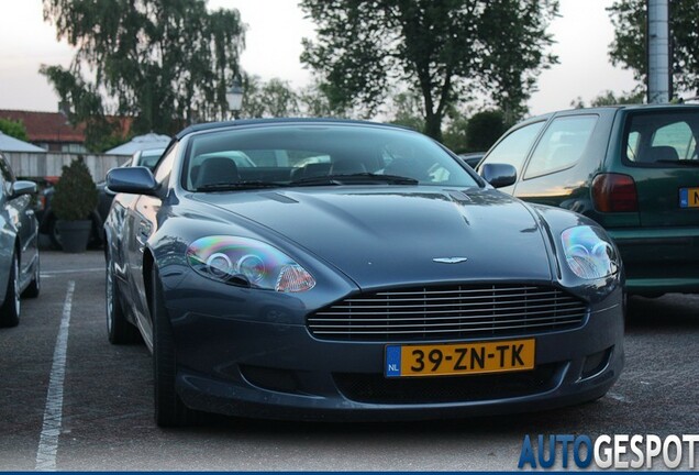 Aston Martin DB9 Volante