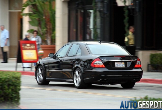 Mercedes-Benz E 63 AMG