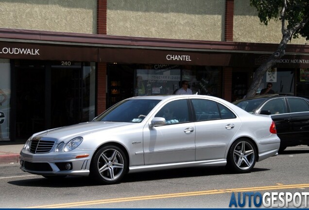 Mercedes-Benz E 63 AMG