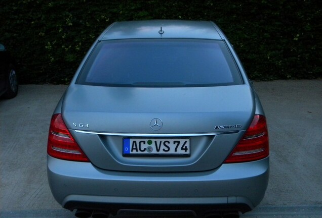 Mercedes-Benz S 63 AMG W221 2010