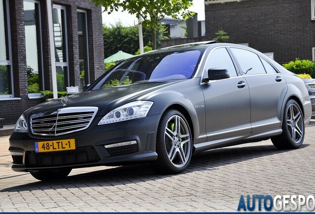 Mercedes-Benz S 65 AMG V221 2010