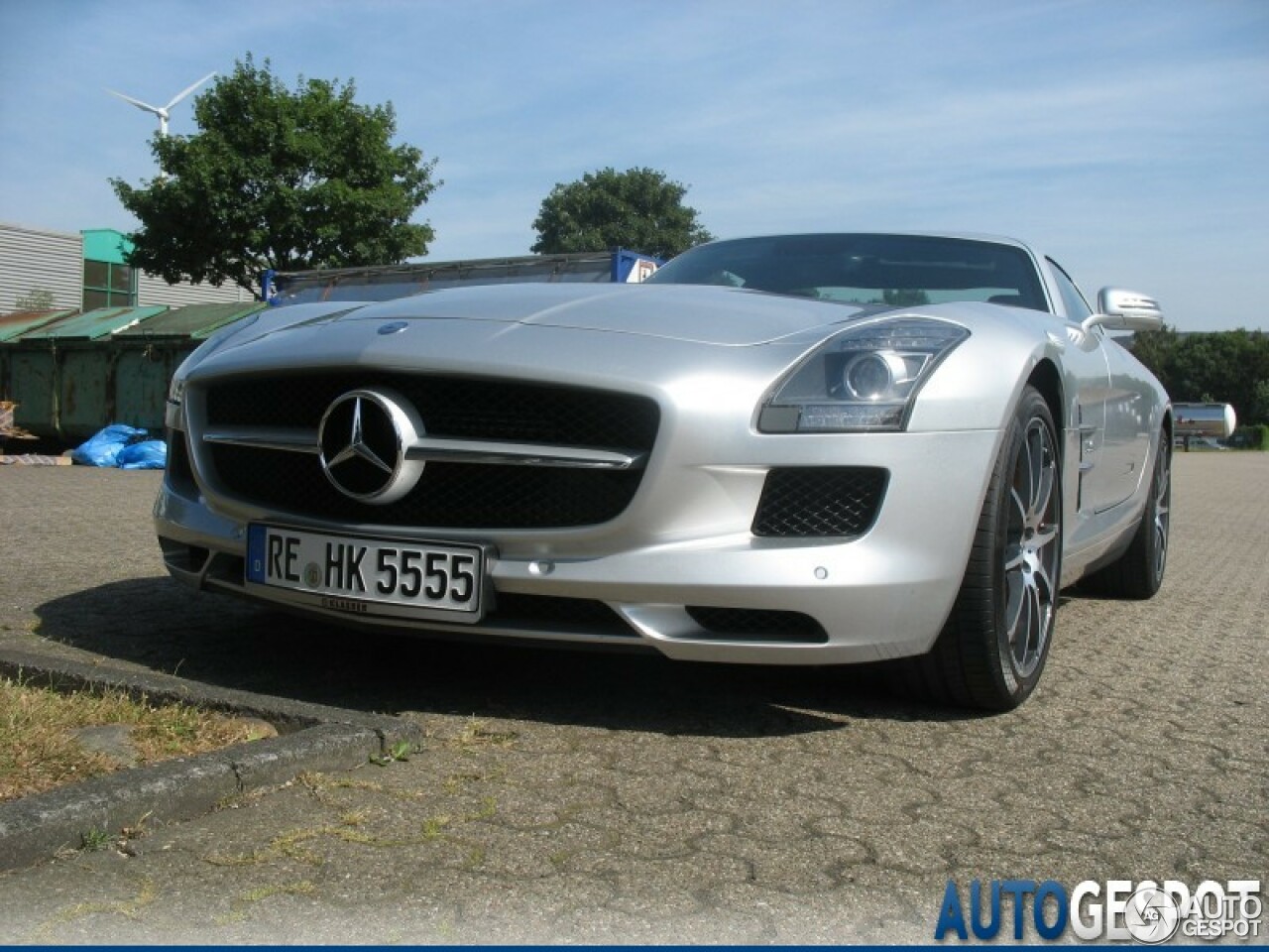 Mercedes-Benz SLS AMG